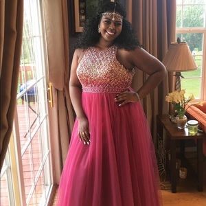 Beautiful Plus Size Prom/ Formal Dress